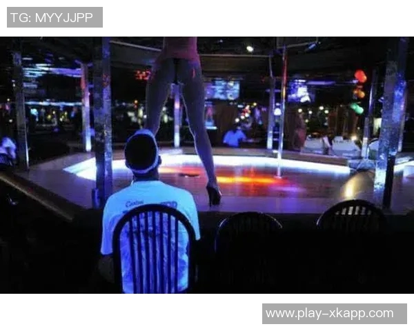 追梦坚决反对取消与脱衣舞俱乐部合作呼吁尊重女性选择与权利 追梦坚决反对取消与脱衣舞俱乐部合作呼吁尊重女性选择与权利